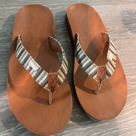 FeelGoodz Women’s Sandal Size 8 - Picture 1 of 2